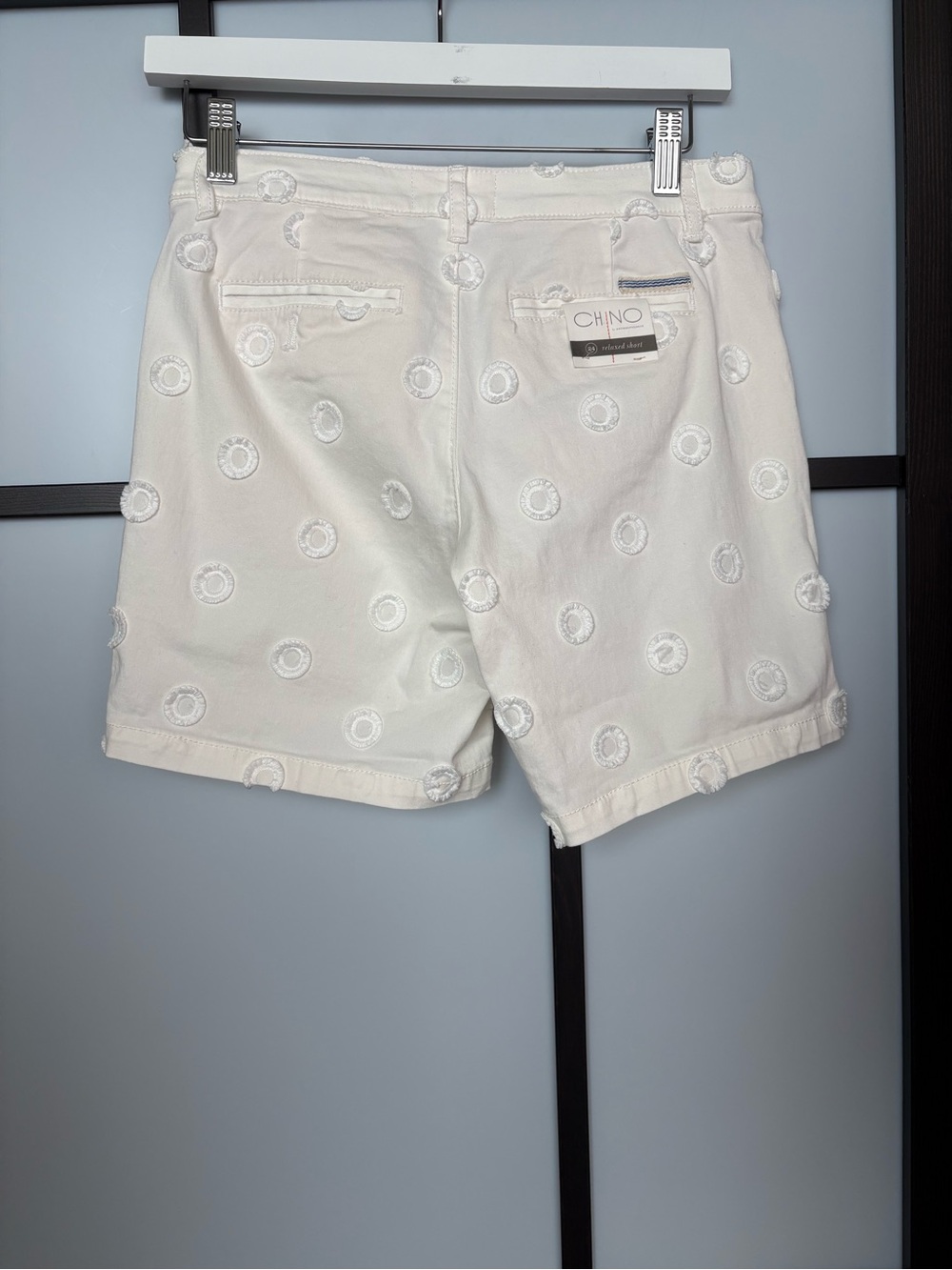 Anthropologie CHINO NWT Embroidered Relaxed Shorts White Size 24 - Picture 2 of 10